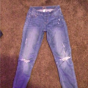 Ripped Jeans for Girls